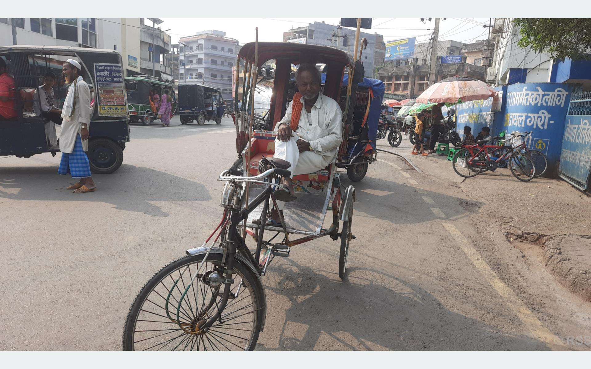 सन्दर्भ अन्तराष्ट्रिय श्रम दिवस, परिवारको भविष्य खोज्नेहरु...