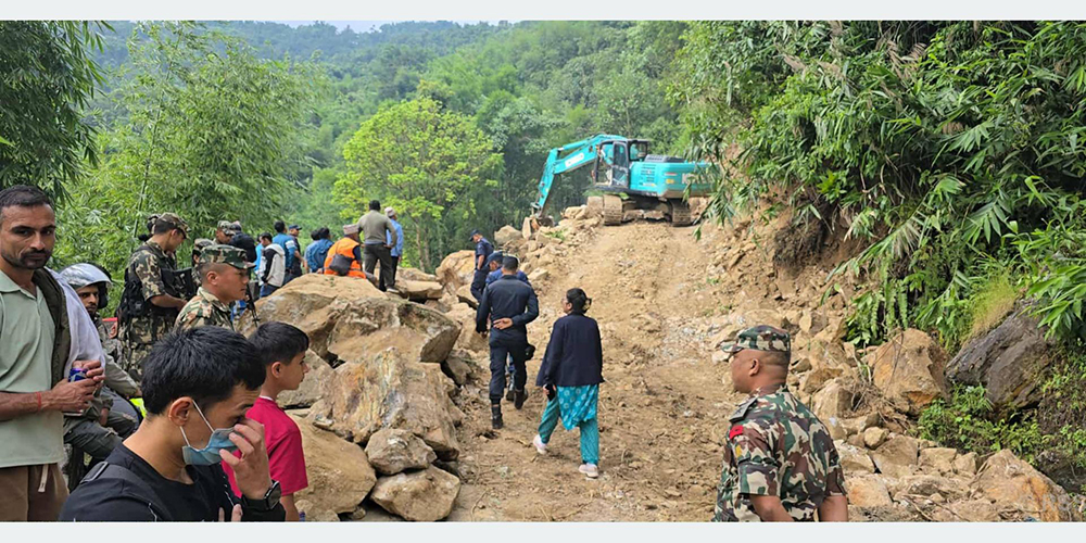अझै खुलेन मेची राजमार्ग
