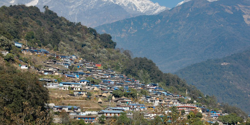 सिक्लेसमा ठेलो हान्ने मेला 