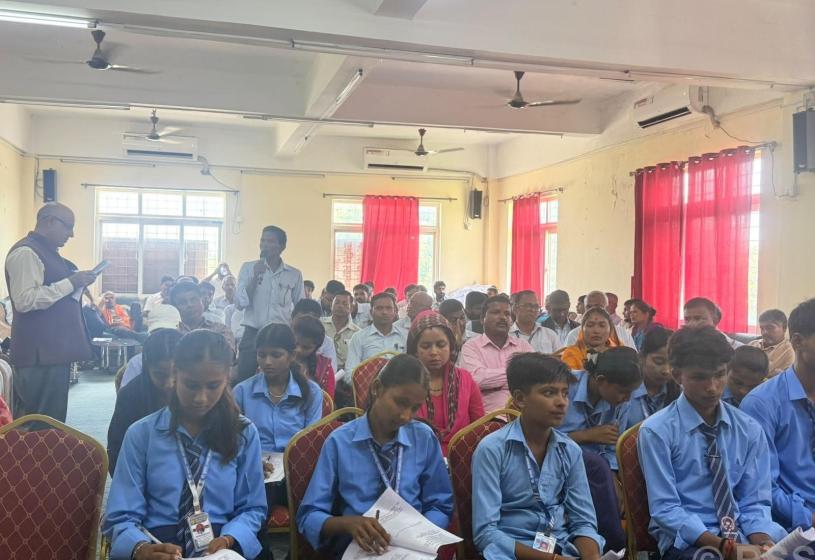 पाठ्यक्रम पुनरावलोकनका मुद्दा : व्यावहारिक सीप, प्रविधि र जलवायु परिवर्तनदेखि विपद् व्यवस्थापनसम्म