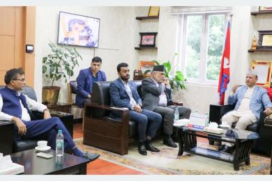 मधेस प्रदेशमा खानेपानी र सिँचाइको समस्या समाधान संघीयमन्त्रीहरु बीच छलफल
