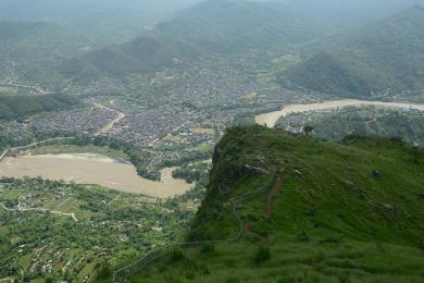 पर्यटकीयस्थल मानुङकोटमा चहलपहल घट्यो