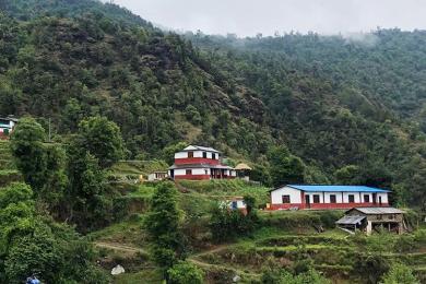 सुनसान छन् बागलुङका घरबास