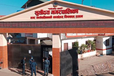 अनुदान दिएर उद्यम प्रोत्साहन गर्दै सूर्योदय नगरपालिका