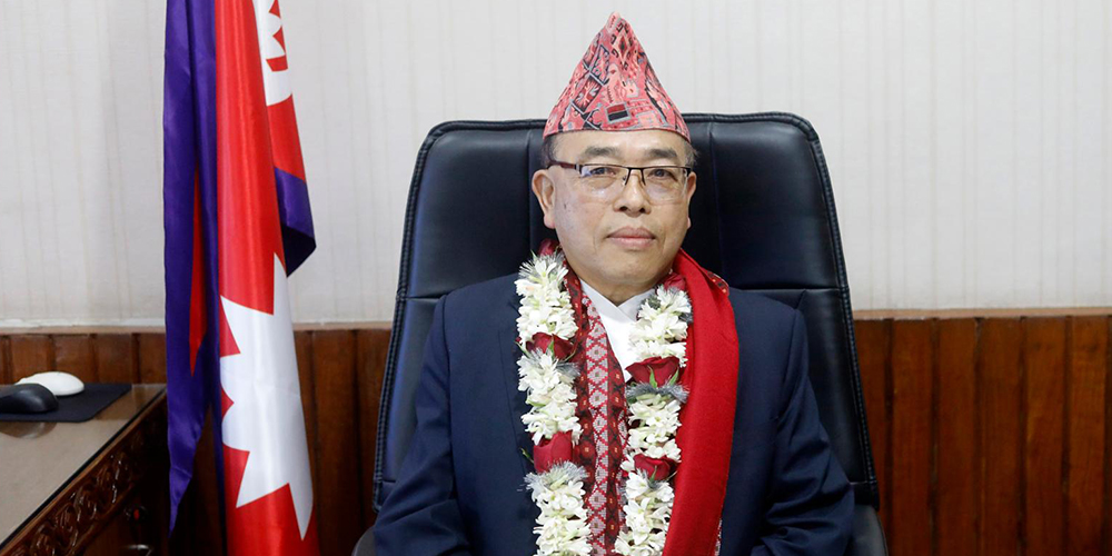 नवनियुक्त भूमिमन्त्रीद्वारा पदवहाली