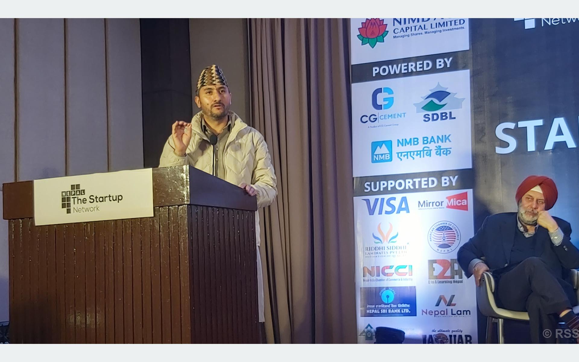 नेपाललाई डिजिटल मार्गमा अगाडि बढाउने गरी काम गरिरहेका छौँ : मन्त्री खरेल