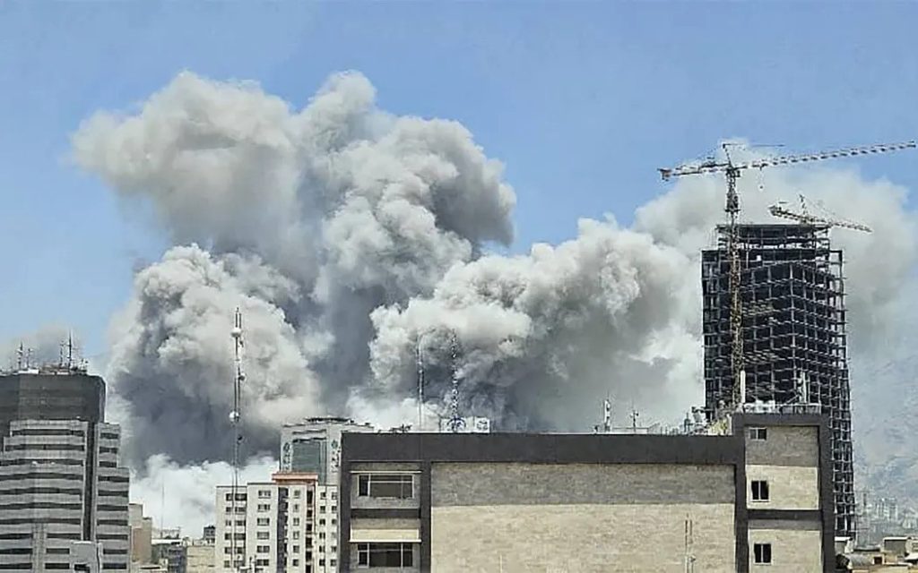 कतारस्थित अमेरिकी सैन्य अड्डामा इरानी मिसाइल प्रहार, क्षति नभएको पुष्टि