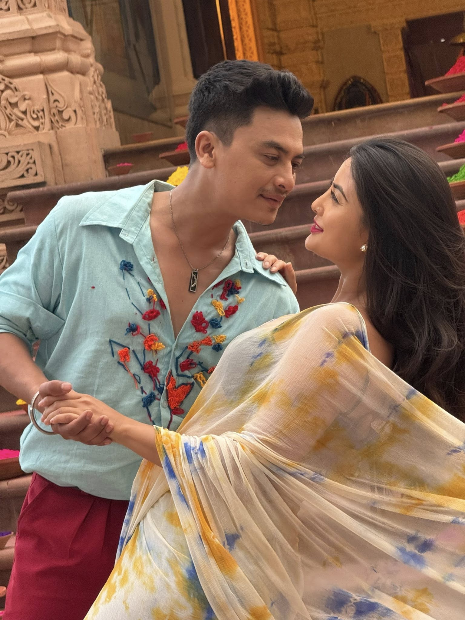 चलचित्र ‘मोहर’को ‘चाहिँदैन मोहर पर्दैन सुकी’ गीत सार्वजनिक