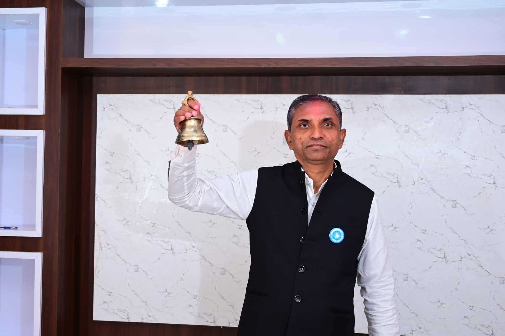 धुनषा–२ मा रास्वपाका रामविनोद निर्वाचित