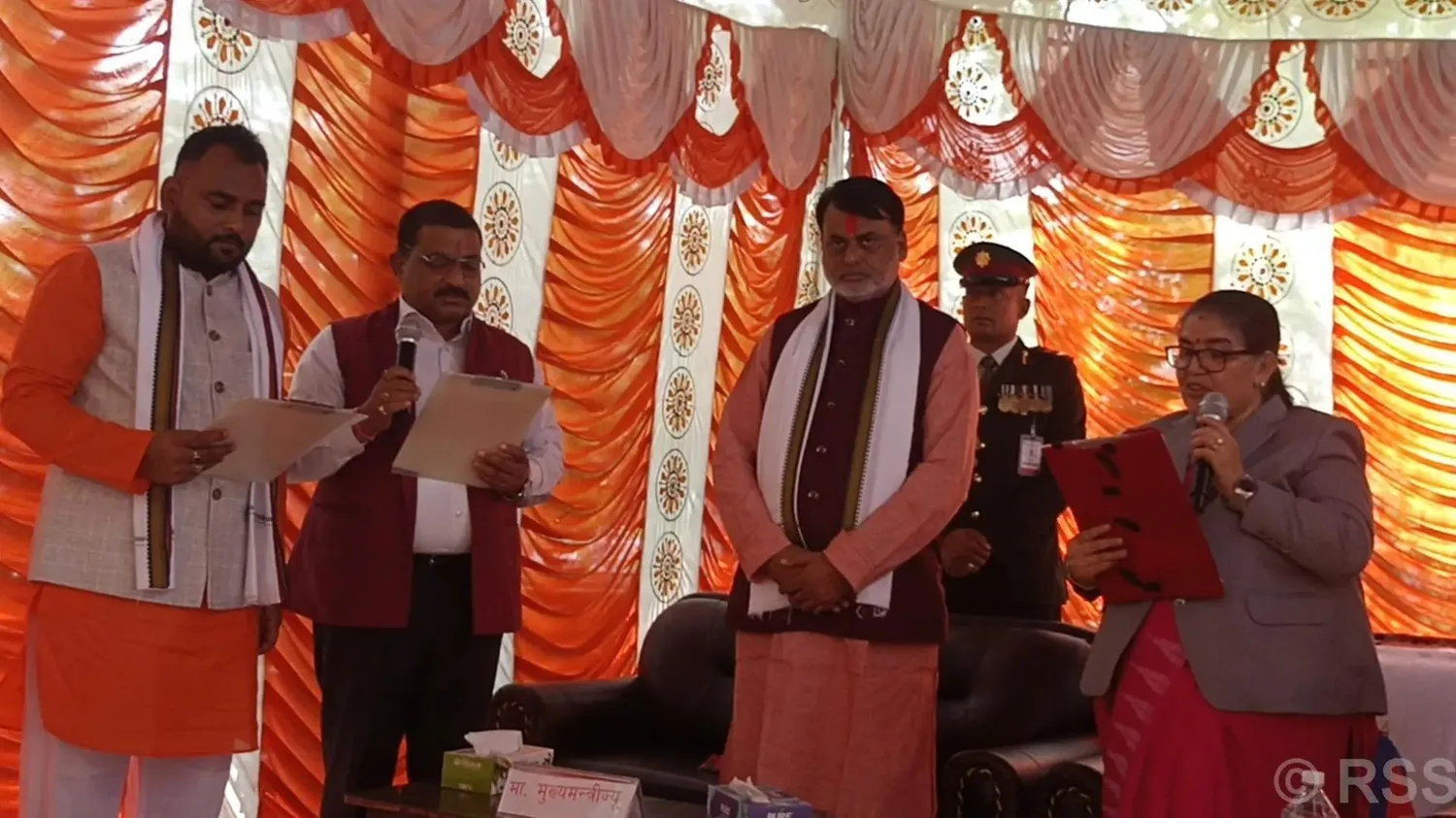 मधेस प्रदेश सरकारका नव नियुक्त दुई मन्त्रीद्वारा शपथ ग्रहण