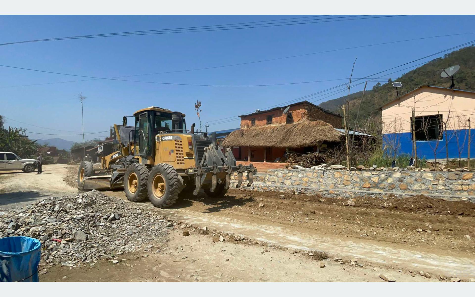 समस्याग्रस्त सडकमा काम सम्पन्न गर्ने चुनौति