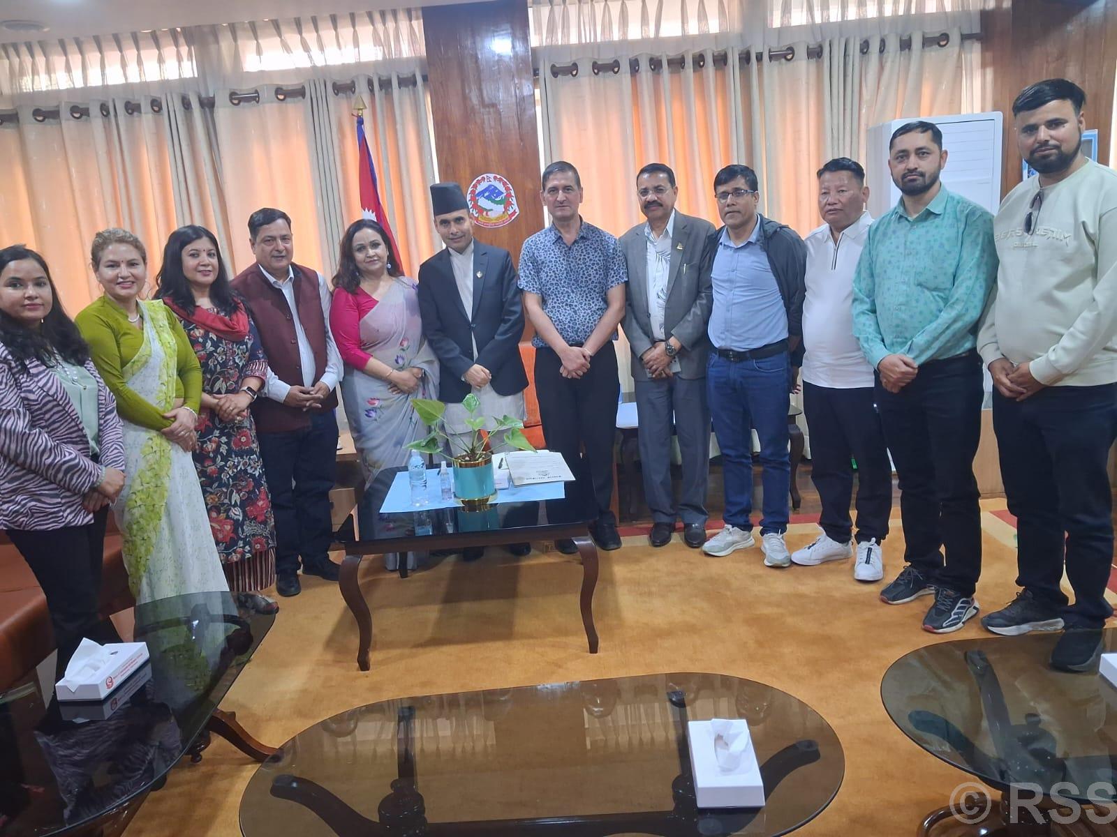 सञ्चारमन्त्री डा तिमिल्सिना र पत्रकार महासङ्घबीच छलफल