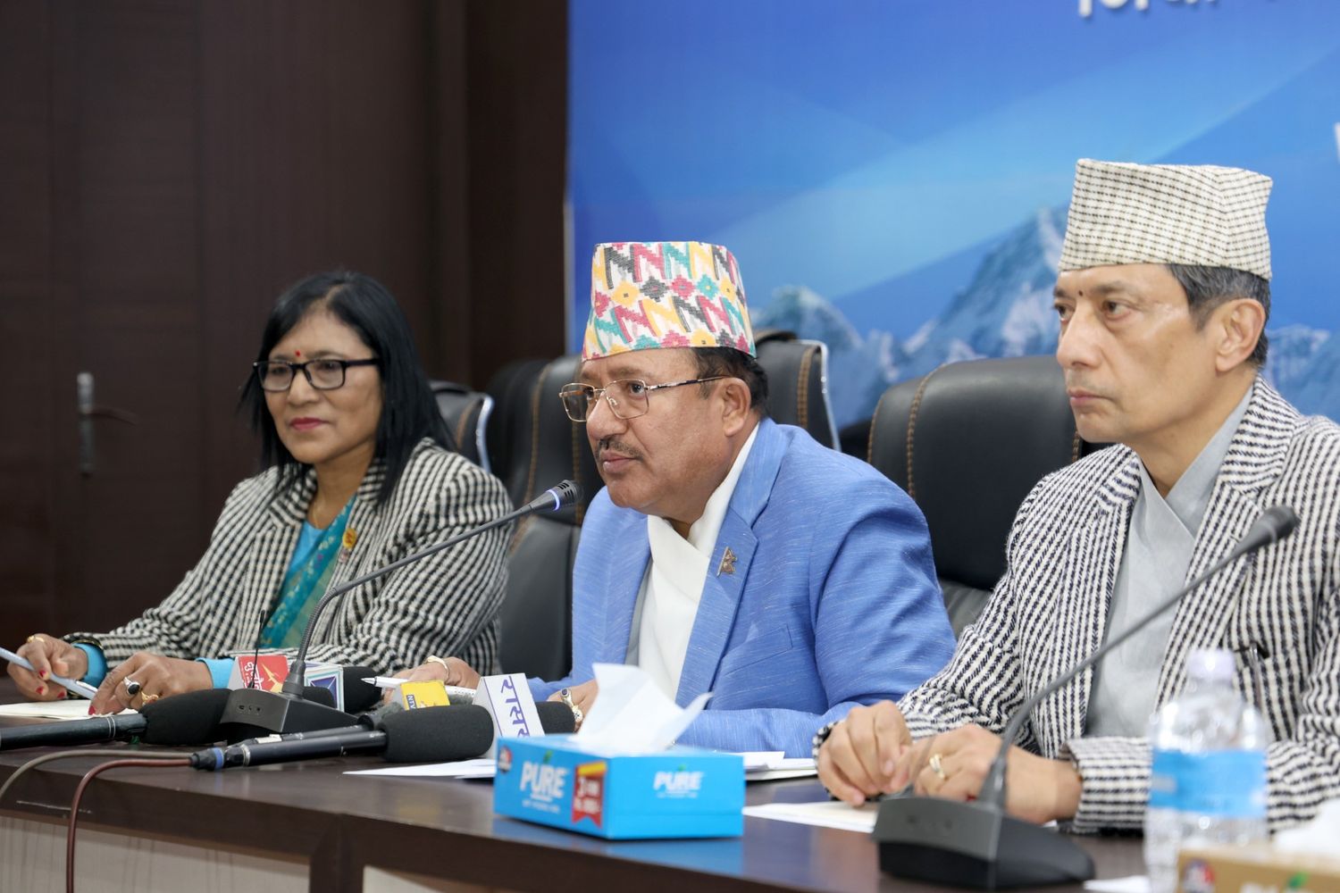 प्रतिनिधिसभा निर्वाचनः बैंक वा वित्तीय संस्थाबाहेक अन्य माध्यमबाट खर्च नगर्न नगराउन आयोगको निर्देशन