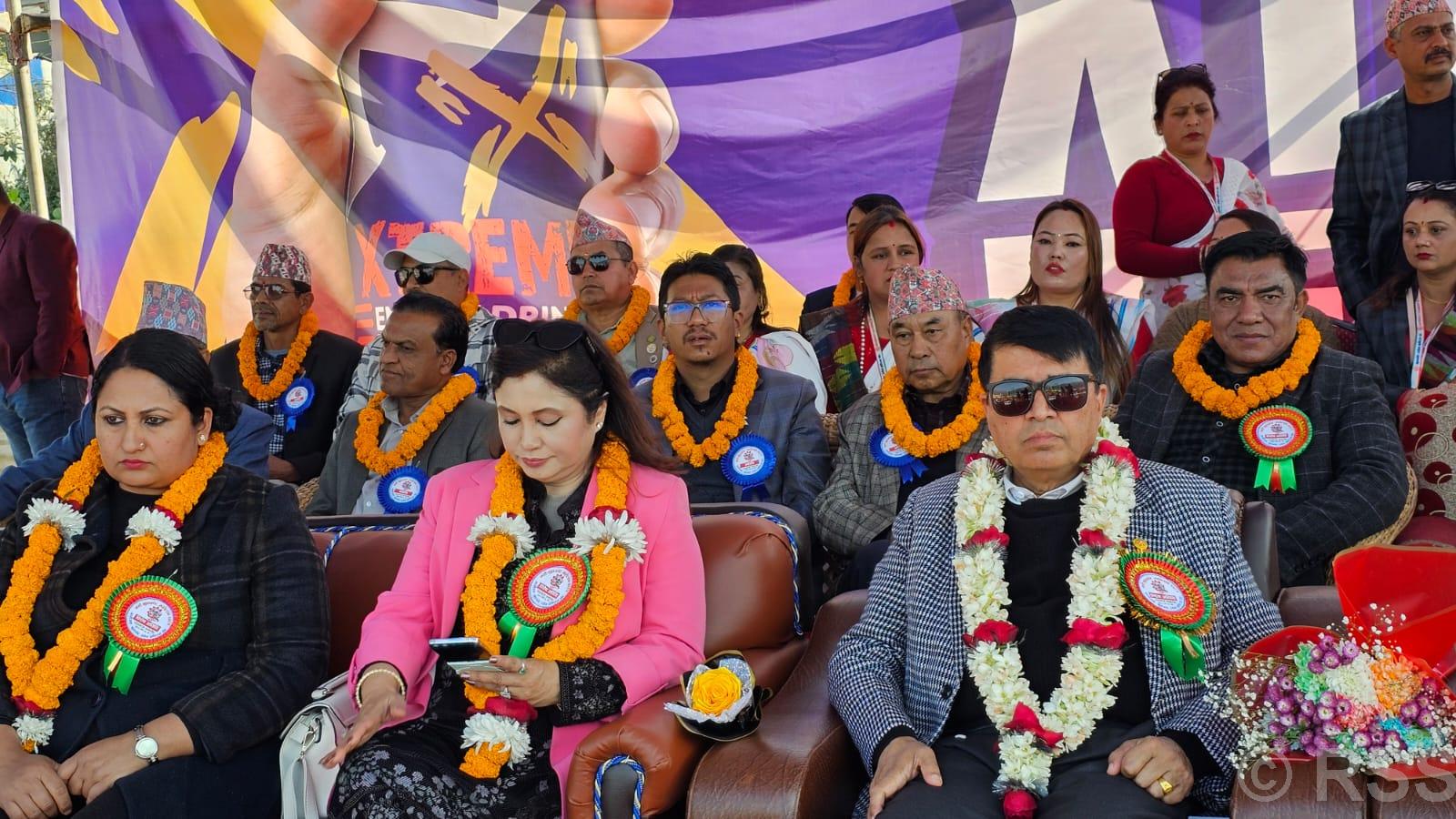 ‘निजी क्षेत्रका एजेण्डालाई प्राथमिकता दिइयोस्’