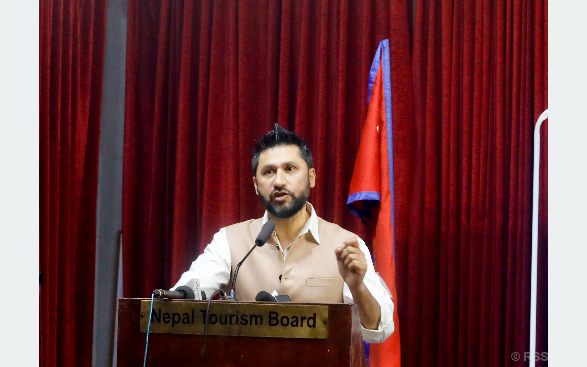 सुरक्षित स्थानमा स्थानान्तरण गरी भूमिहीनलाई लालपूर्जा उपलब्ध गराउँछौँः सभापति लामिछाने
