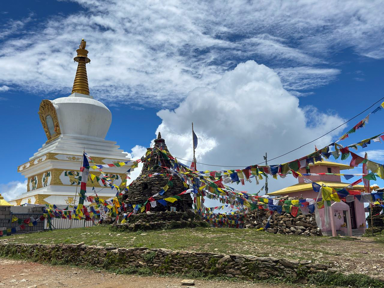 सैलुङ पुग्दा प्रकृतिको शान्त सौन्दर्यले मन नै लोभ्यायो