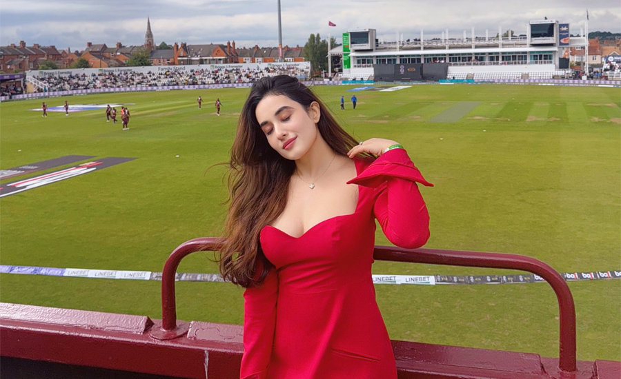 लण्डनको क्रिकेट रंगशालामा अदिती बुढाथोकी