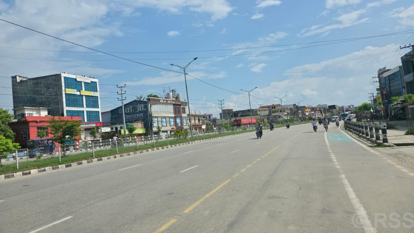 सडक स्तरोन्नतिले फेरिँदै धनगढीको स्वरुप