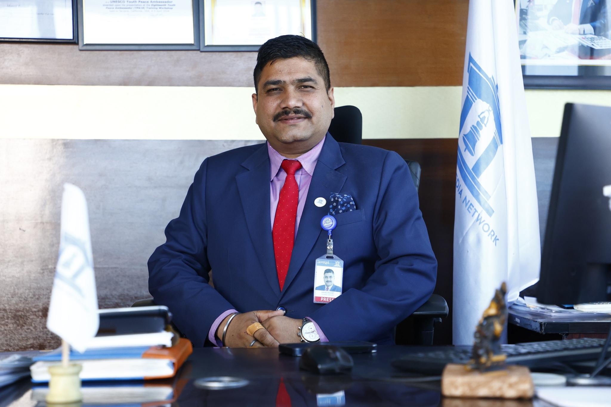 नेपाली मिडियाकर्मी बस्नेतलाई अमेरिकाबाट ‘मिडिया लिडर अफ द इयर’ अवार्ड