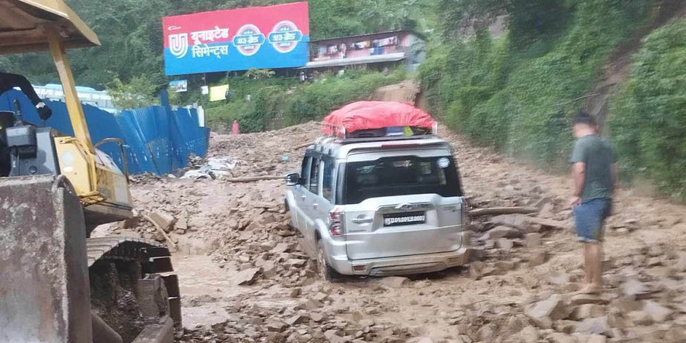 झ्याप्ले खोलाबाट दुईतर्फी गाडी सञ्चालनमा