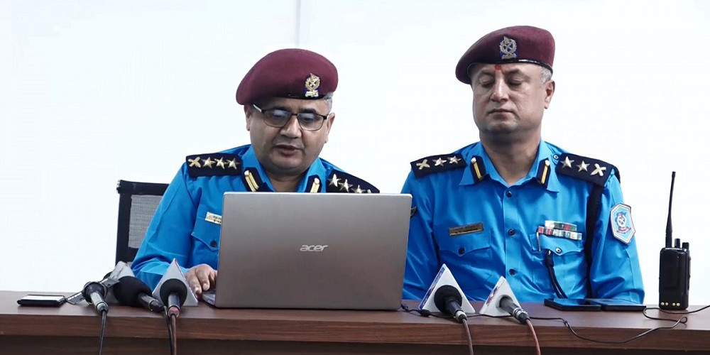 चाडपर्व लक्षित सुरक्षा योजना : खसी बजारदेखि टिकट काउन्टरसम्म प्रहरी गस्ती
