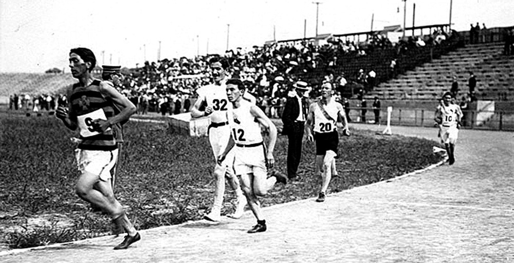 सत्य–तथ्य विचित्र