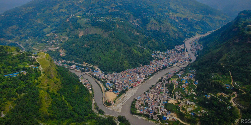 बेनीको बजार बढ्यो तर ब्यापार खस्कियो