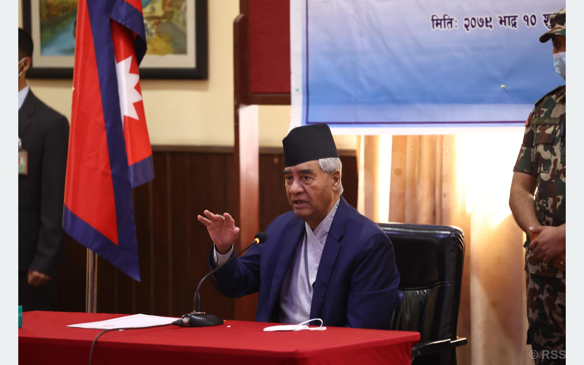 संविधानले बृहत् राष्ट्रिय एकताको सूत्रमा आबद्ध गरेको छ : प्रधानमन्त्री देउवा