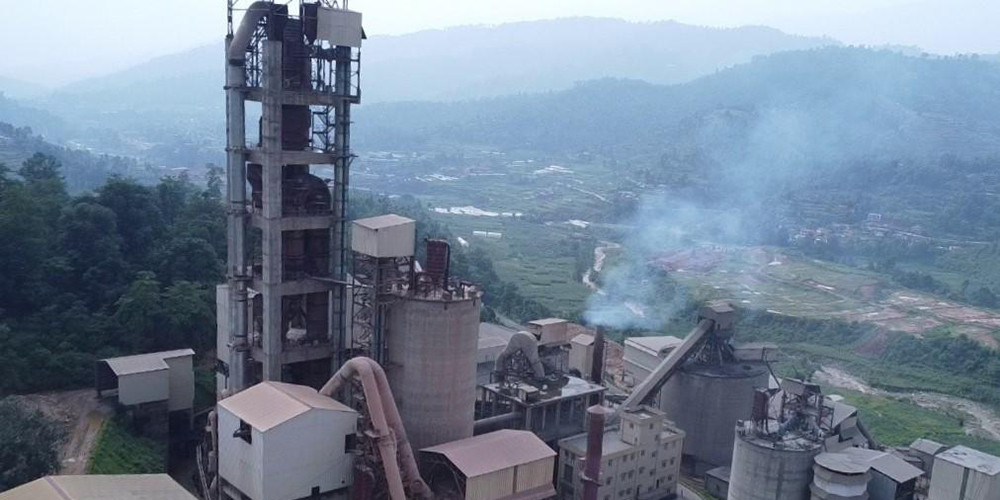 युनाइटेड सिमेन्ट उद्योगको प्रदूषणबाट स्थानीय बिरामी