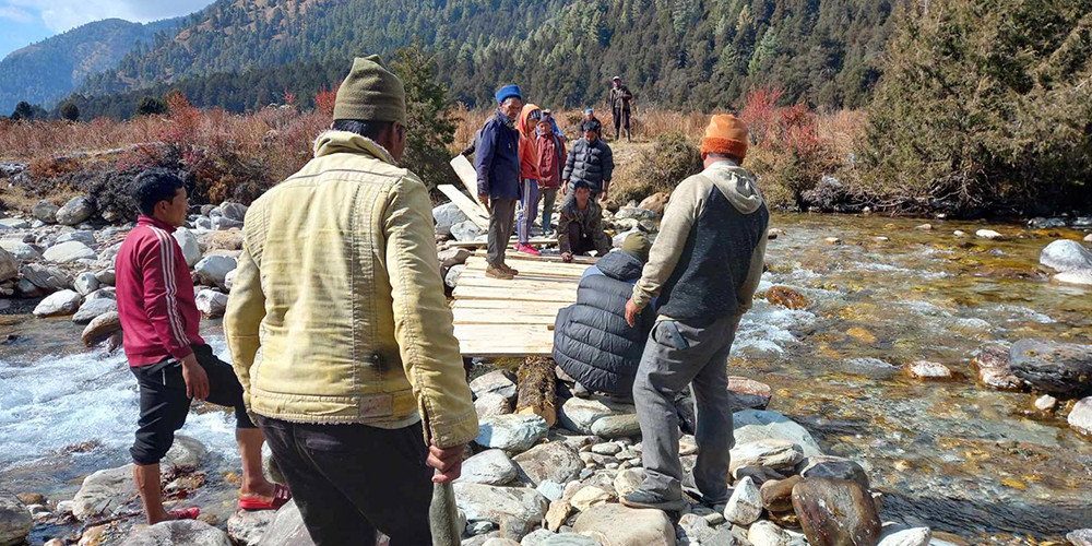 हिमाल हेर्न जलजला पुग्ने पर्यटकका लागि फड्के