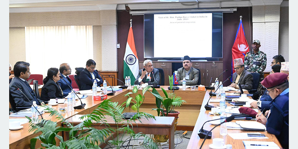 विकास परियोजनाको प्रभावकारी कार्यान्वयनमा अर्थमन्त्रीको जोड