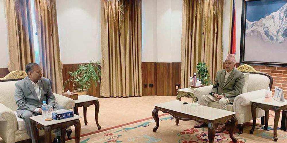 राष्ट्रपति पौडेलसँग उपराष्ट्रपति यादवको भेट