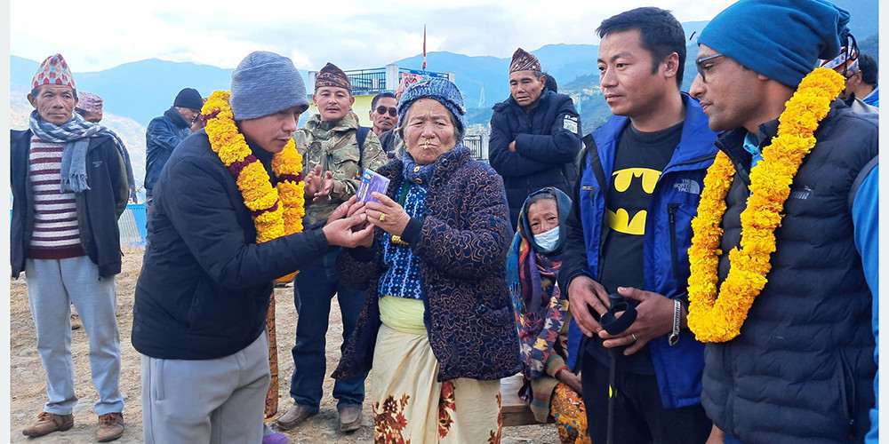 एकीकृत घुम्ती शिविरबाट चार सयबढी लाभान्वित