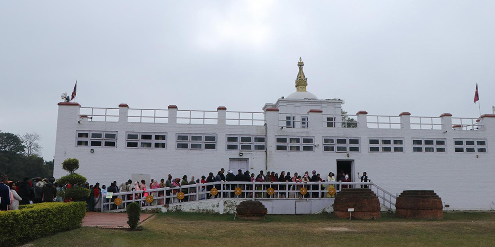 कोरोनाले सुस्ताएको लुम्बिनीको पर्यटन लयमा फर्कँदै