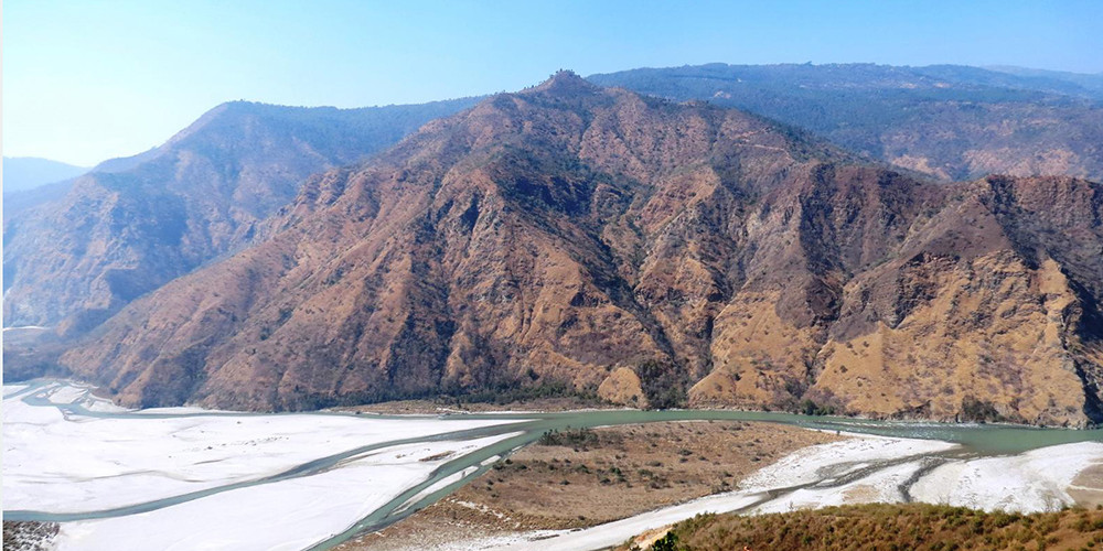 पर्यटकको पर्खाइमा तमोर नदी क्षेत्र