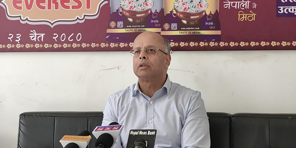 किसानलाई धान उत्पादनमा प्रोत्साहित गर्दै ‘आरजु राइस मिल’