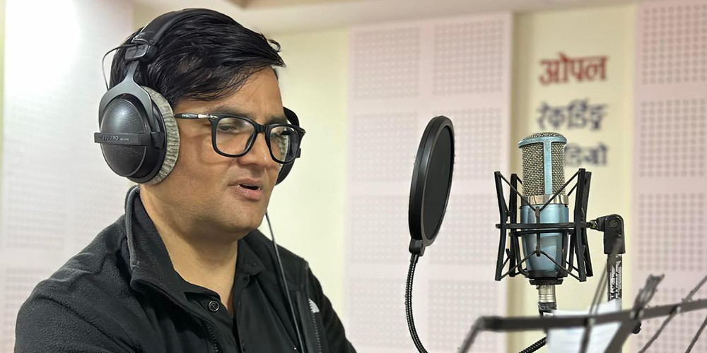 प्रवासमा निःशुल्क सङ्गीत कक्षा, उत्पादन स्वदेशमा