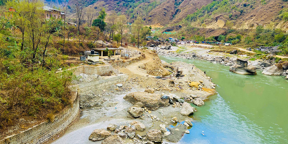 बागलुङका २५ स्थानमा तटबन्ध गरिँदै