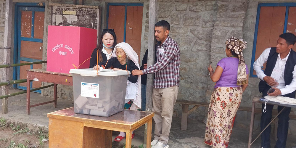 इलाम–२ उपनिर्वाचन : मतदानमा महिला सहभागिता उत्साहजनक