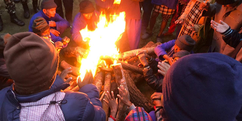 चिसो बढेपछि नेपालगञ्ज उपमहानगरपालिकाद्वारा सामूहिकरुपमा आगो ताप्ने व्यवस्था