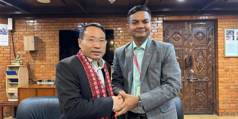 विश्व बैंक र अन्तर्राष्ट्रिय मुद्रा कोषको संयुक्त बैठकमा सहभागी हुन  अर्थमन्त्री पुन अमेरिका प्रस्थान