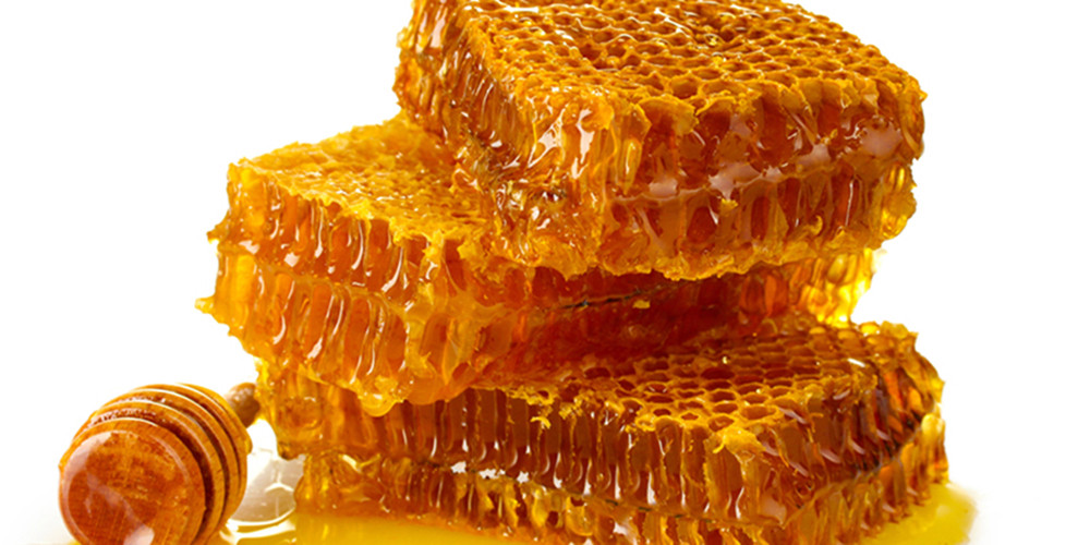 रुकुम पूर्वमा महको उत्पादन दोब्बरले बढ्यो, मह बिक्री गरेर एक सिजनमा ७ लाख कमाउँदै किसान