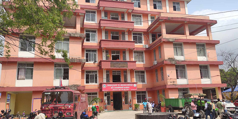स्थानीय तहले आइतबार बजेट प्रस्तुत गर्दै