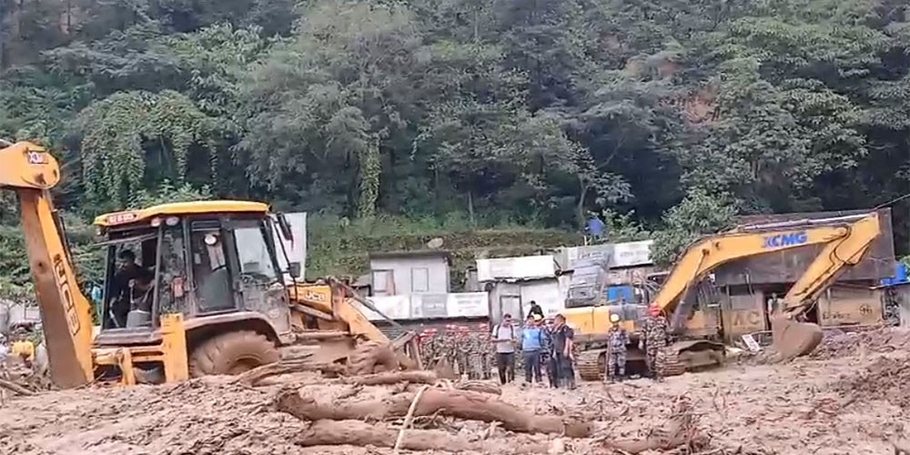 अवरुद्ध राजमार्ग र सडकहरू पूर्ण रूपमा सञ्चालनमा आउन समय लाग्ने