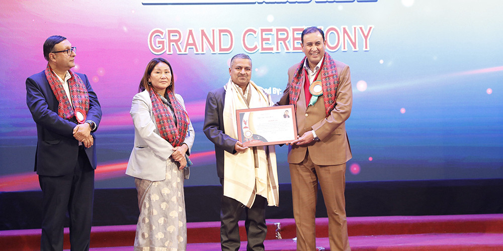 सिजन मिडिया राष्ट्रिय समाजसेवा सम्मान प्रदान