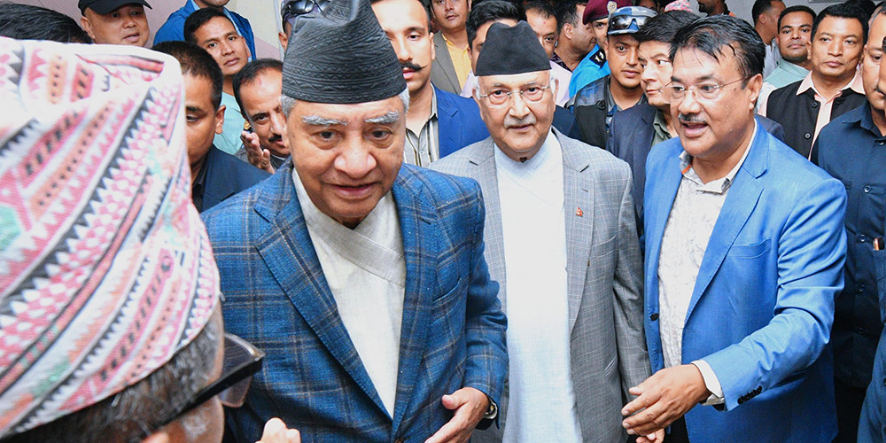 एमाले अध्यक्ष ओली कांग्रेस मुख्यालयमा 
