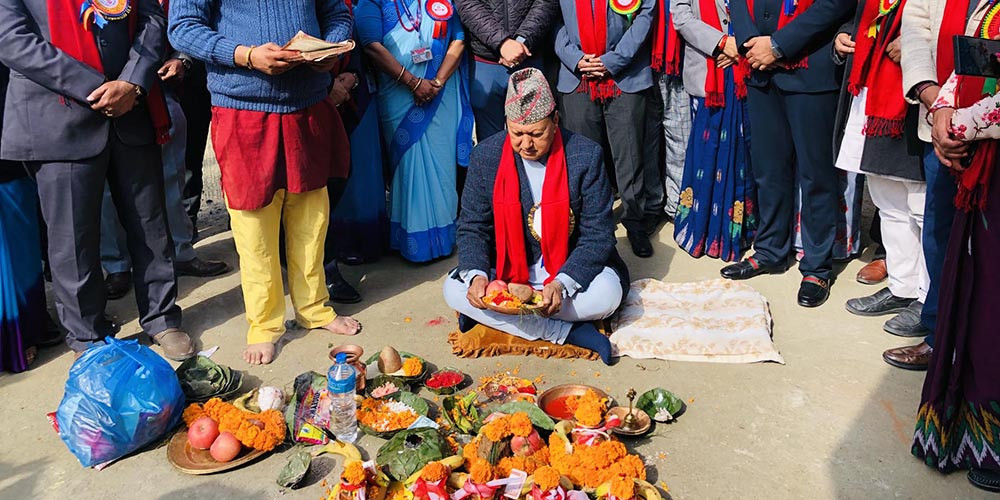 मन्त्री बस्नेतद्वारा गोकर्णेश्वर नगर अस्पतालको शिलान्यास