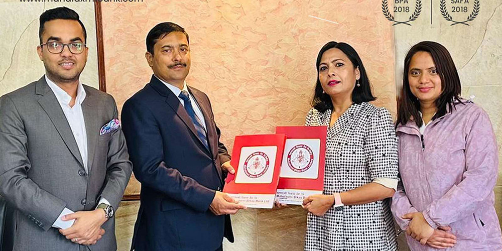 छाउपडी उन्मूलन योजनामा महालक्ष्मी विकास बैंकको सहयोग  