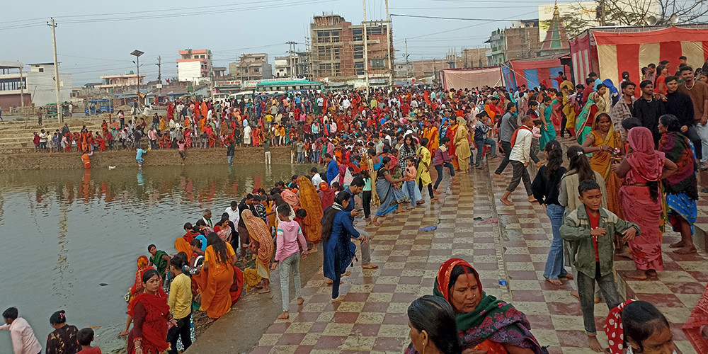 आज मधेसमा होली मनाइदै