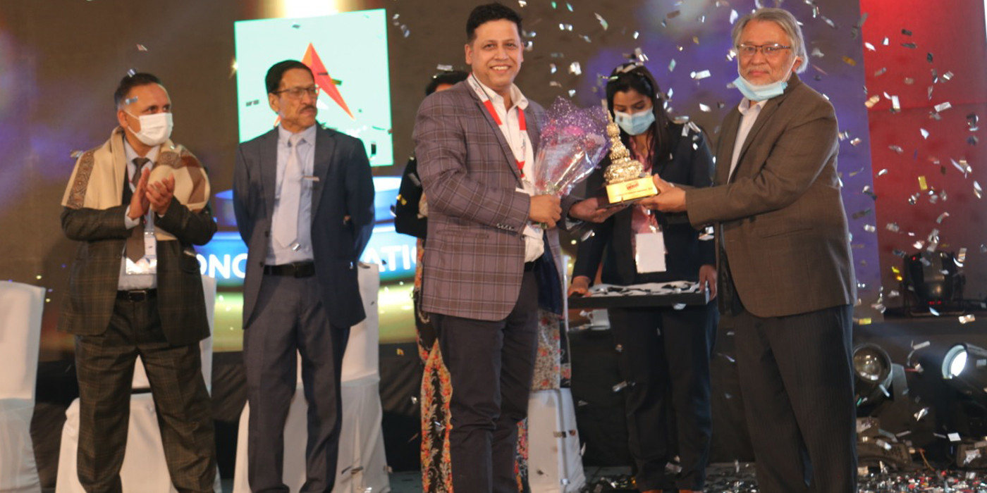 नबिल बैंकलाई ‘एक्सिलेन्स इन इम्प्लोइ एक्सपेरियन्स’ अवार्ड